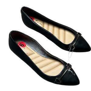 Me too Goldi Black Leather Pointed Toe Flats Size 6